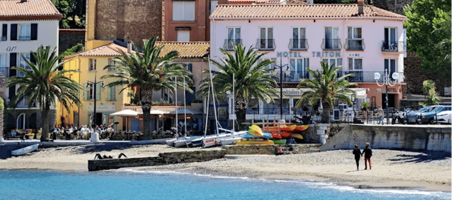 find clear direction; a photo of a beach town in the South of France by Susie